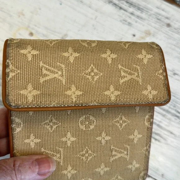 Louis Vuitton beige monogram Mini Lin Canvas Compact wallet